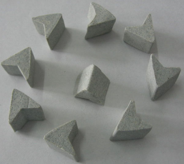 средства абразивов формы Tri-звезды керамические полируя для точный полировать